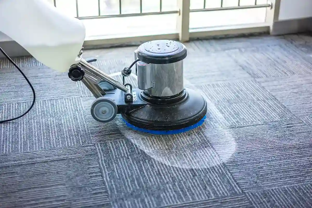 Carpet cleaning machine.